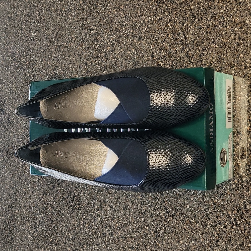 New Andiamo Christy Women's Slip-On Loafers